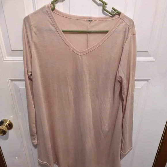 Light weight long sleeved shirt - Picture 1 of 2